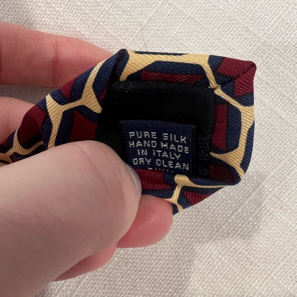 Burberry 100% silk tie - Picture 3 of 4